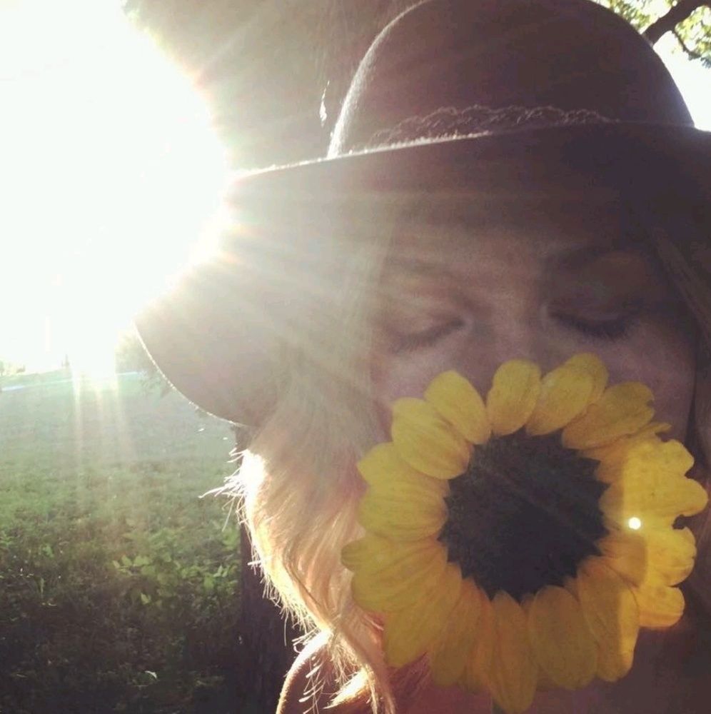 Meet your Posher, Sabra